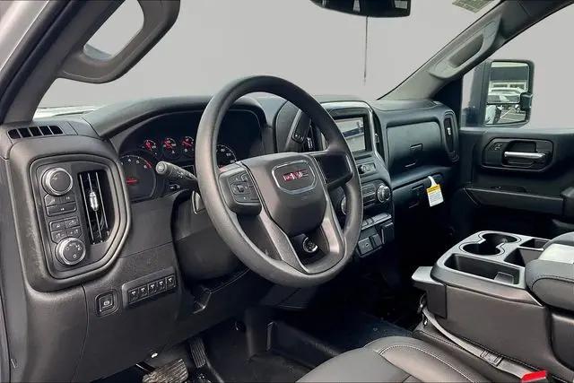 2025 GMC Sierra 3500HD Pro