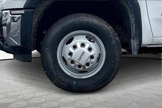 2025 GMC Sierra 3500HD Pro