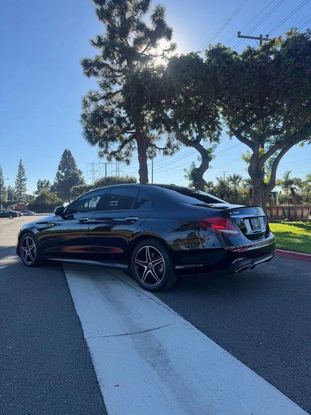 2019 Mercedes-Benz E-CLASS E 300 E 300