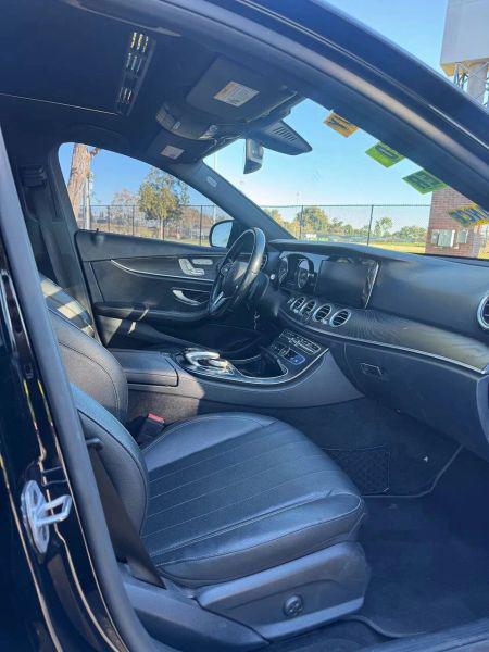 2019 Mercedes-Benz E-CLASS E 300 E 300