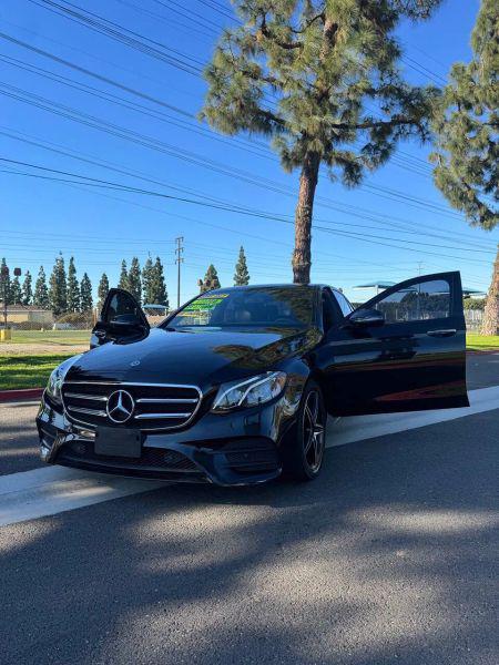 2019 Mercedes-Benz E-CLASS E 300 E 300