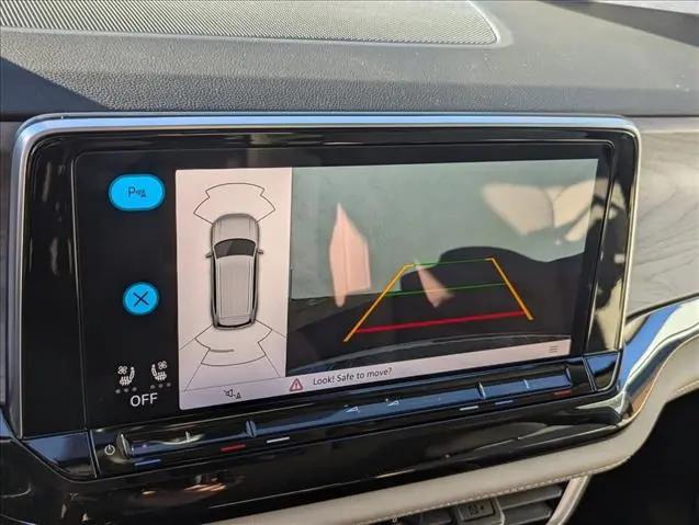 2026 Volkswagen Atlas SE with Technology
