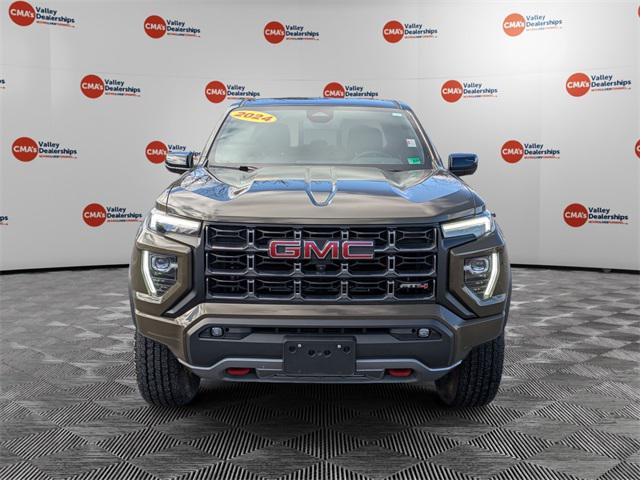2024 GMC Canyon 4WD AT4