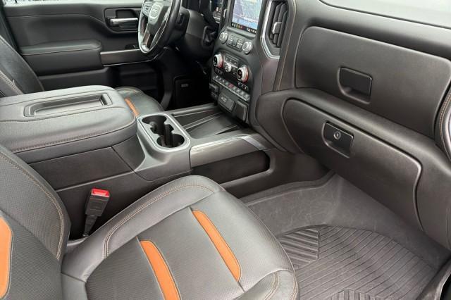2022 GMC Sierra 2500HD 4WD Crew Cab Standard Bed AT4