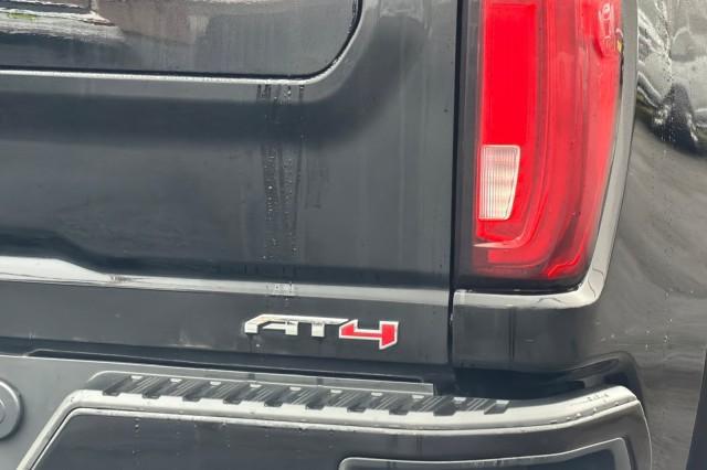 2022 GMC Sierra 2500HD 4WD Crew Cab Standard Bed AT4