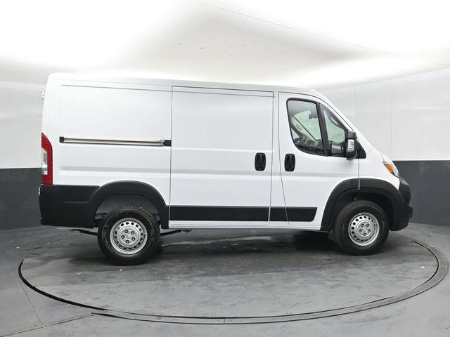2026 Ram ProMaster Cargo Van Tradesman Low Roof 118" WB w/Pass Seat
