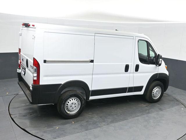 2026 Ram ProMaster Cargo Van Tradesman Low Roof 118" WB w/Pass Seat