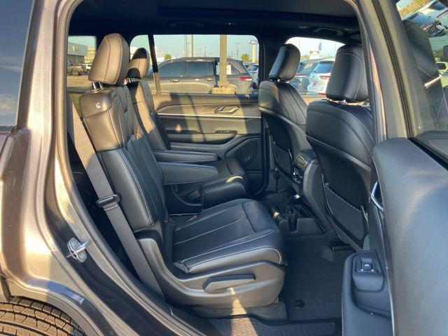 2025 Jeep Grand Cherokee L Limited 4x4