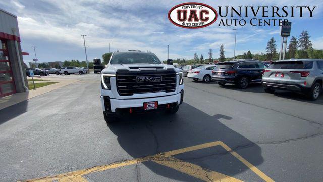2026 GMC Sierra 2500HD Crew Cab, Standard Bed, AT4, 4WD