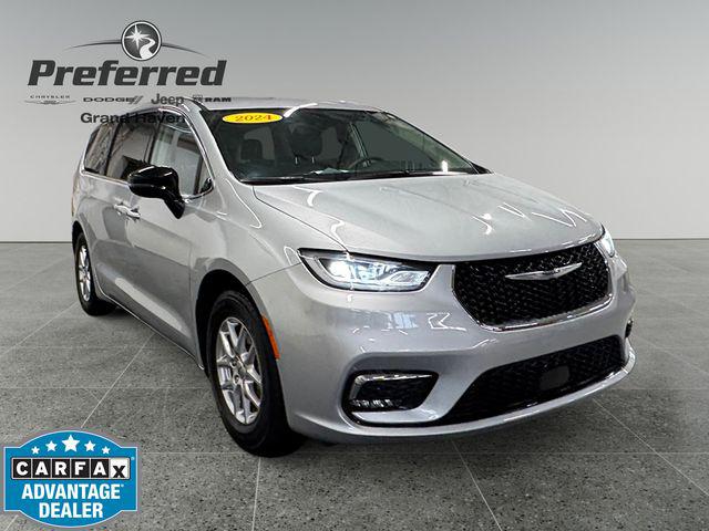 2024 Chrysler Pacifica Touring L for sale in Grand Haven, MI