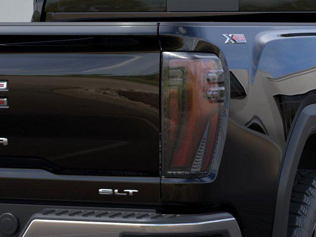 2026 GMC Sierra 2500HD Crew Cab, Standard Bed, SLT, 4WD