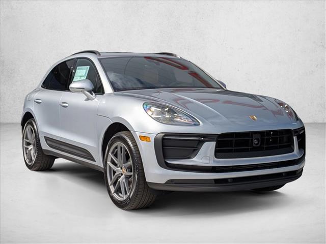 2026 Porsche Macan AWD