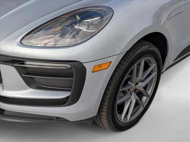 2026 Porsche Macan AWD