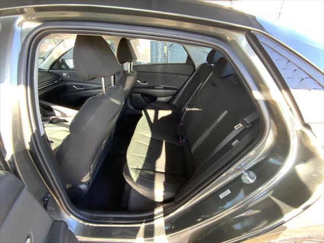 2025 Hyundai Elantra SEL Convenience