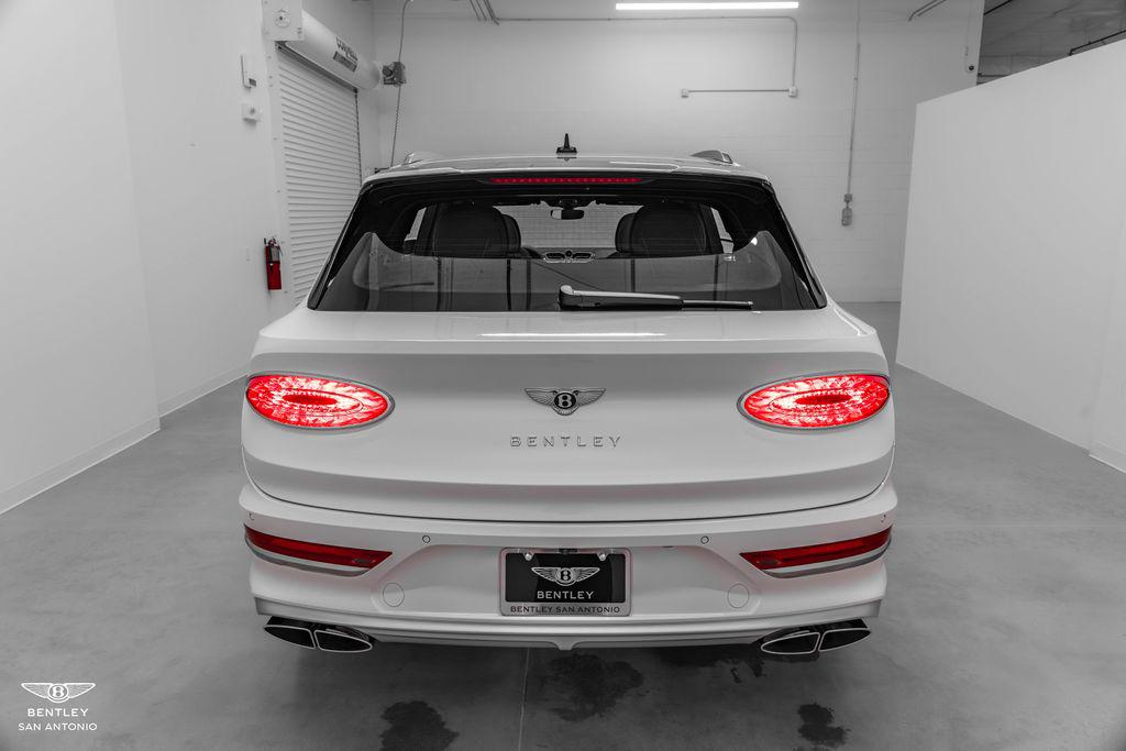 2025 Bentley Bentayga - Photo 8