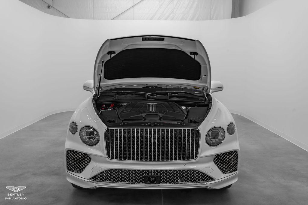 2025 Bentley Bentayga - Photo 12