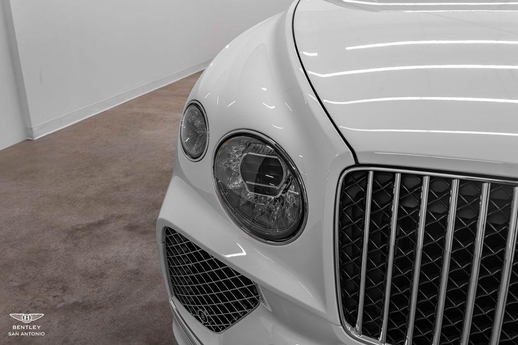 2025 Bentley Bentayga - Photo 14