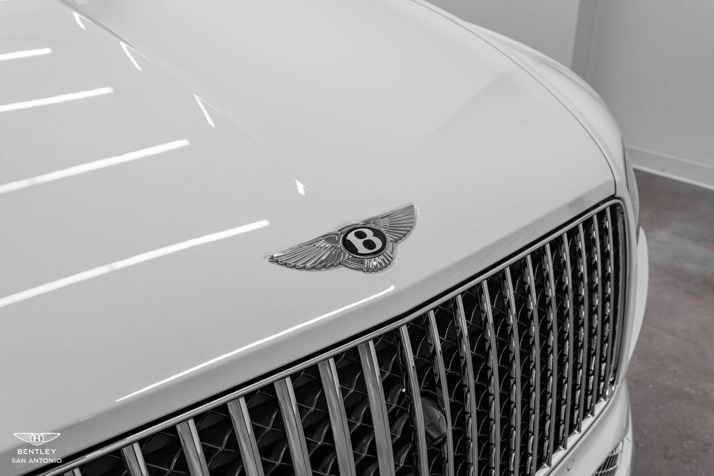 2025 Bentley Bentayga - Photo 15