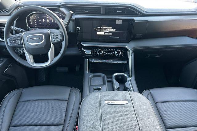 2026 GMC Sierra 2500HD Crew Cab, Standard Bed, Denali, 4WD