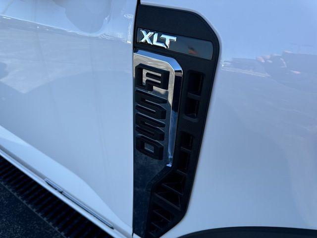 2024 Ford F-550 XLT