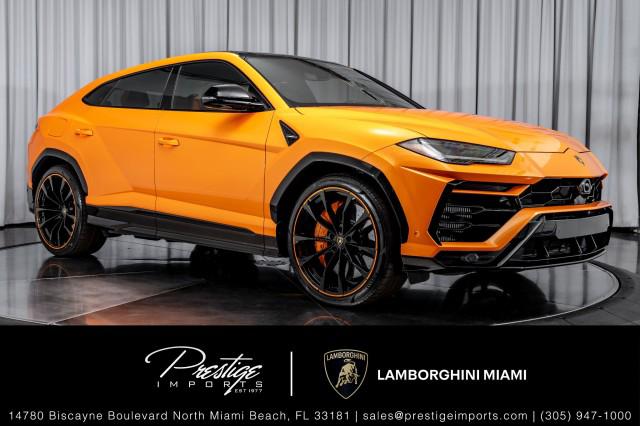 /2022 Lamborghini Urus