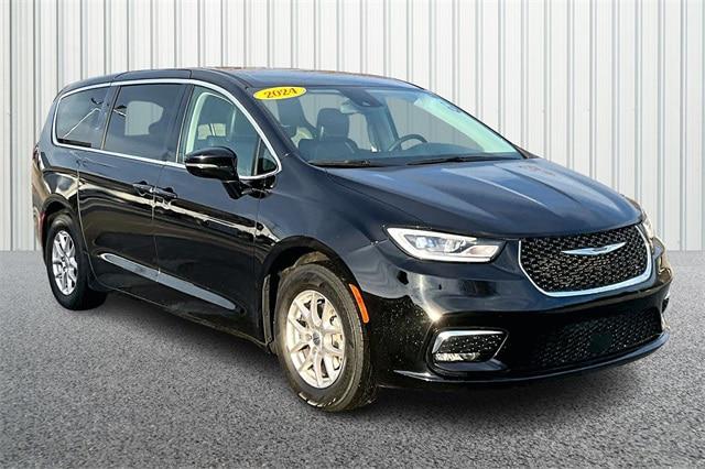 2024 Chrysler Pacifica Touring L for sale in Bedford, IN