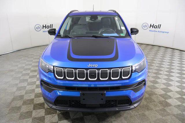 2022 Jeep Compass Latitude Lux 4x4 2022 Jeep Compass Latitude Lux 4x4