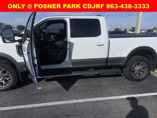 2022 Ford Super Duty F-350 SRW LARIAT 2022 Ford Super Duty F-350 SRW LARIAT
