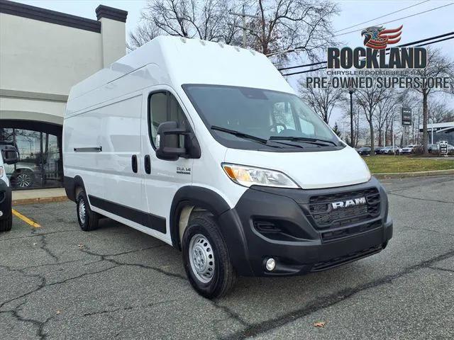 2024 RAM ProMaster 3500 Cargo Van Tradesman Super High Roof 159 WB EXT w/Pass Seat