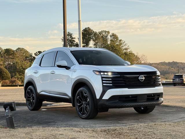 2025 Nissan Kicks SR FWD 2025 Nissan Kicks SR FWD