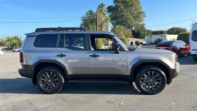 2025 Toyota Land Cruiser Base 2025 Toyota Land Cruiser Base