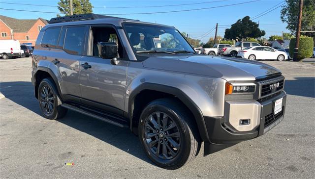 2025 Toyota Land Cruiser Base 2025 Toyota Land Cruiser Base