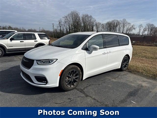 2021 Chrysler Pacifica Touring