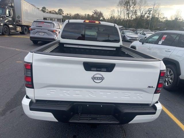 2025 Nissan Frontier Crew Cab Long Bed SL 4x2