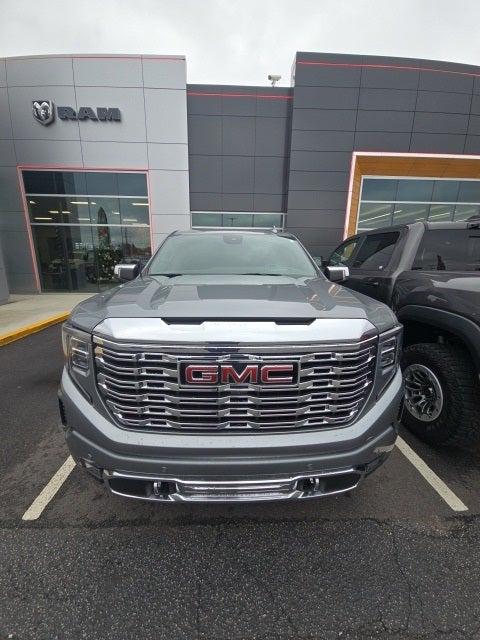 2024 GMC Sierra 1500 4WD Crew Cab Short Box Denali