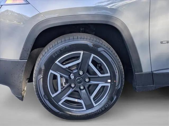2026 Jeep Cherokee Laredo 4x4