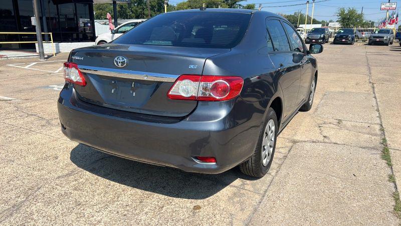 2011 Toyota Corolla LE
