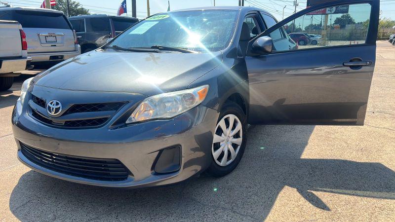 2011 Toyota Corolla LE
