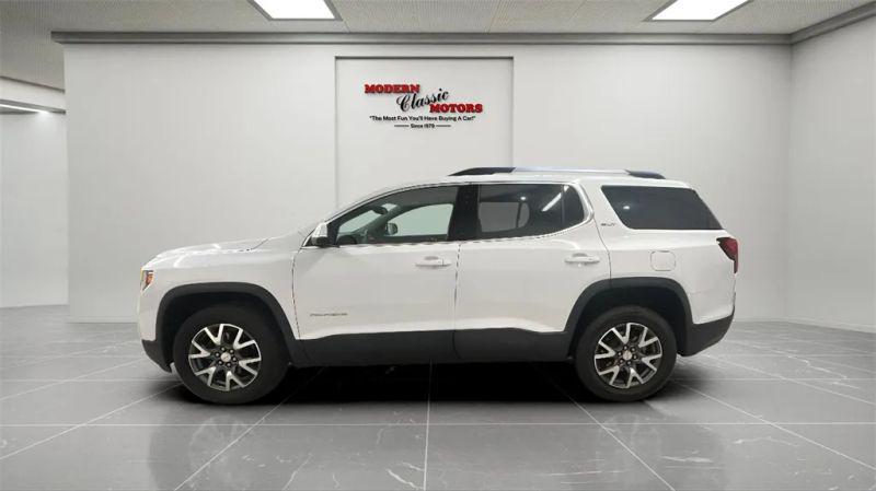 2023 GMC Acadia AWD SLT