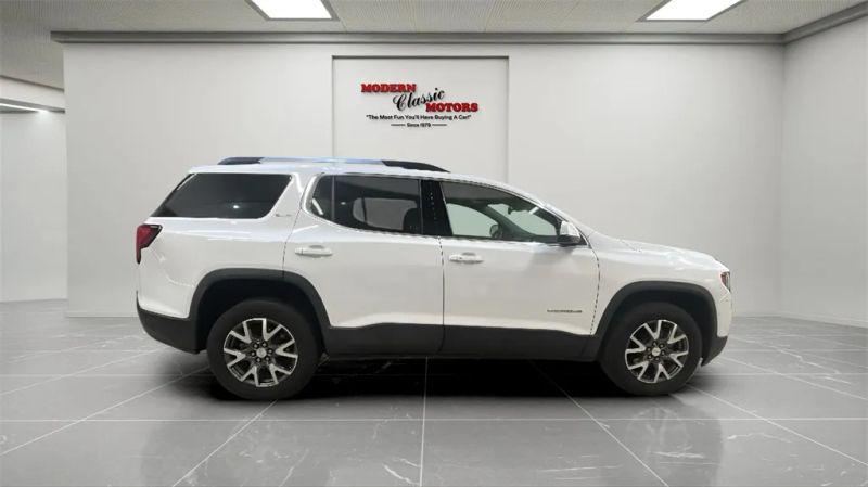 2023 GMC Acadia AWD SLT