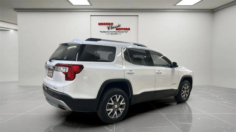 2023 GMC Acadia AWD SLT