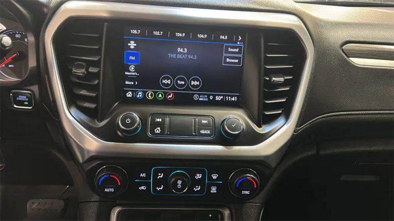 2023 GMC Acadia AWD SLT