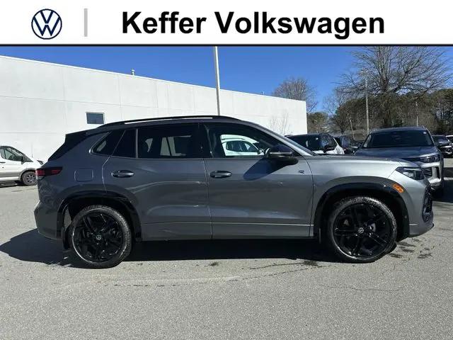 2026 Volkswagen Tiguan SE R-Line Black