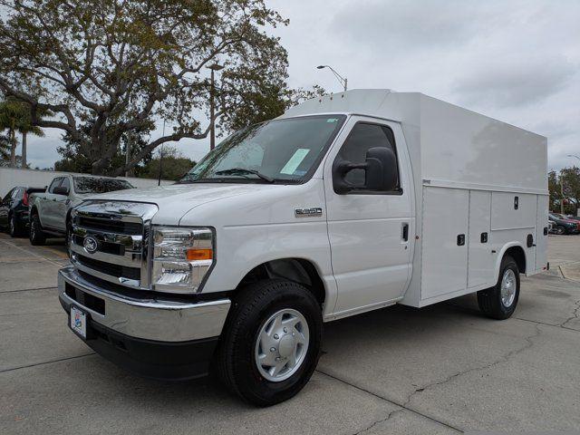 2026 Ford E-350 Cutaway Base