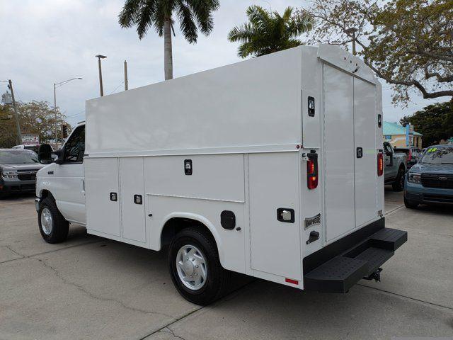 2026 Ford E-350 Cutaway Base