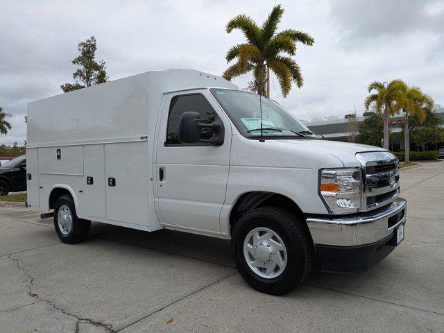 2026 Ford E-350 Cutaway Base