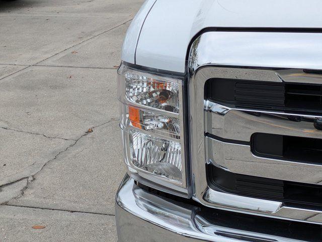 2026 Ford E-350 Cutaway Base