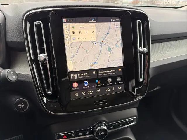 2026 Volvo XC40 Plus, B5 AWD Gas (mild hybrid), Dark
