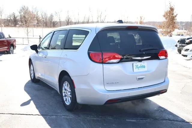 2026 Chrysler Voyager LX