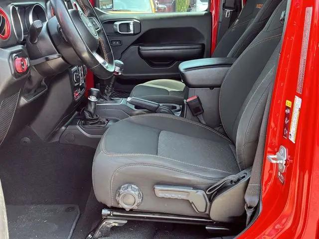 2021 Jeep Gladiator Sport